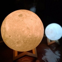 Mėnulio formos pastatoma LED lempa -M- Šiltai balta